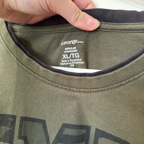 🎉4/30$🎉 George Olive Camo Graphic Long Sleeve - Size XL - Picture 2 of 4
